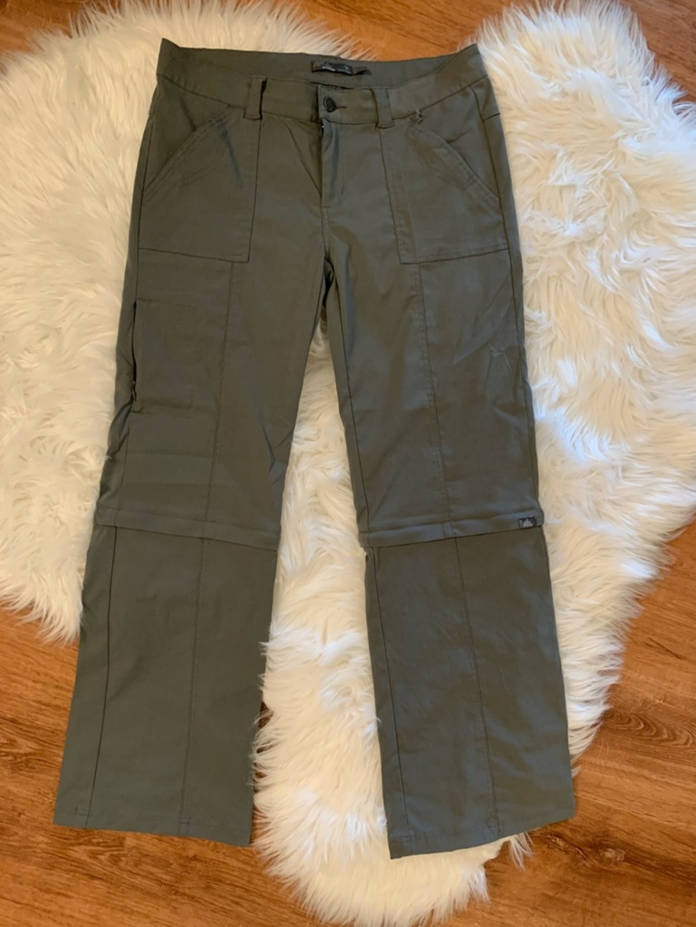 PrAna NWOT Monarch Convertible Pants to Shorts Zip Off Sz 10 Sage Green Nylon